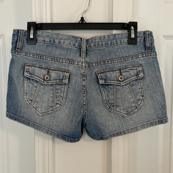 Mudd Jean Shorts - Picture 2 of 6